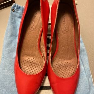 Size 8 Red patent leather kitten heels by corso como of brazil